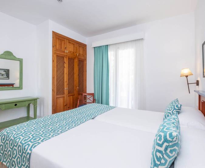 Apartamento de 1 dormitorio con jardín Comitas Isla del Aire  Menorca